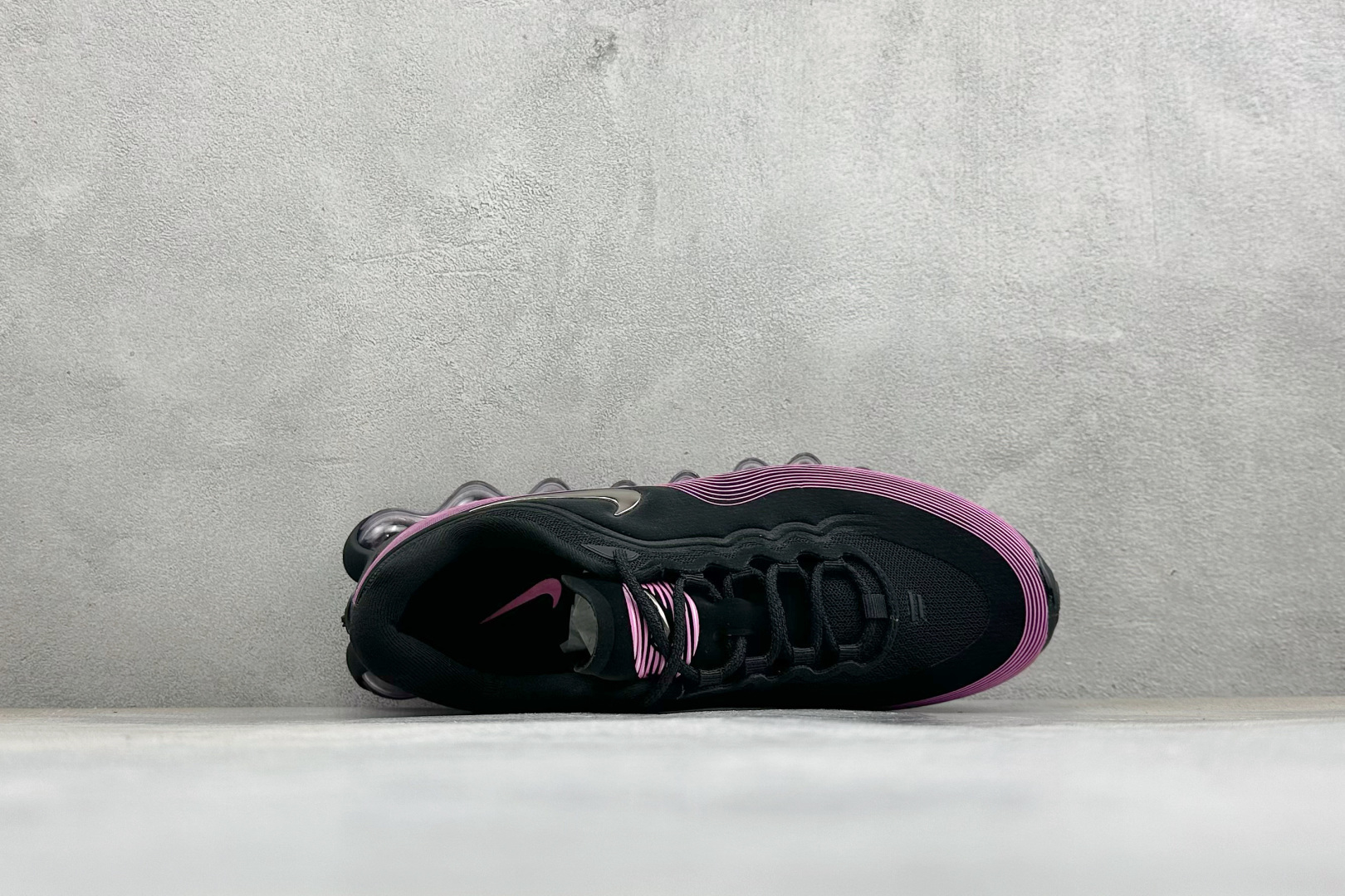 Nike Air Liquid Max 耐克气垫跑步鞋 货号：HF6334-002 尺码：36-41 