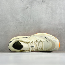 H版HOKA ONE ONE SPEEDGOAT 7 舒适百搭越野跑鞋 J-FRAME™M结构拥有专利认证,避免防过度内 H版HOKA ONE ONE SPEEDGOAT 7 舒适百搭越野跑鞋 J-FRAME™M结构拥有专利认证,避免防过度内