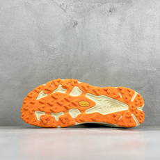 H版HOKA ONE ONE SPEEDGOAT 7 舒适百搭越野跑鞋 J-FRAME™M结构拥有专利认证,避免防过度内 H版HOKA ONE ONE SPEEDGOAT 7 舒适百搭越野跑鞋 J-FRAME™M结构拥有专利认证,避免防过度内