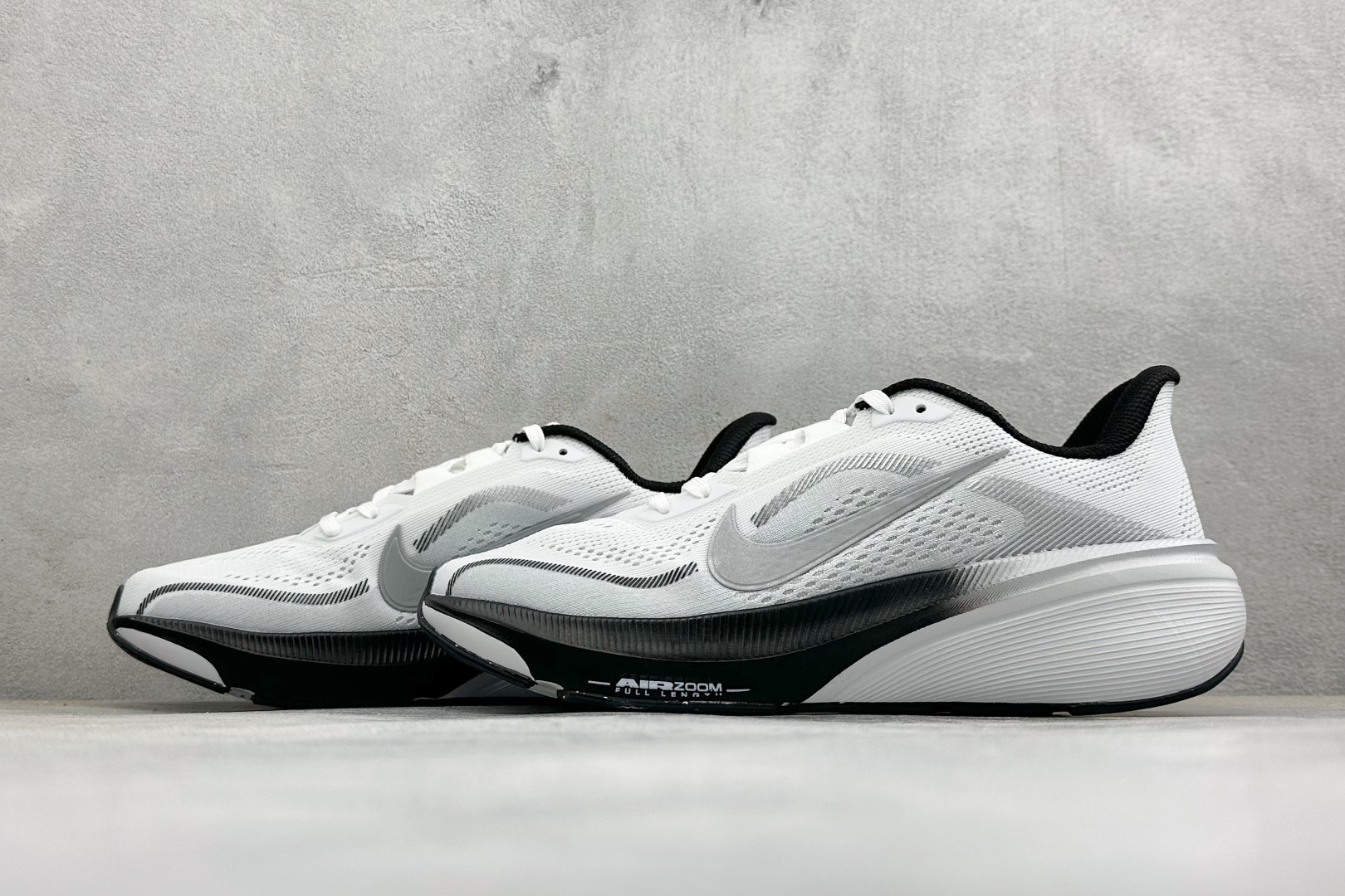 HY版Nike Air Zoom Pegasus 42 耐克网面透气轻便耐磨跑鞋 货号：II7210-100 尺码：36