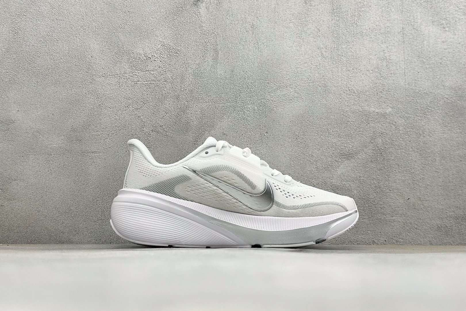HY版Nike Air Zoom Pegasus 42 耐克网面透气轻便耐磨跑鞋 货号：IB1881-102 尺码：36
