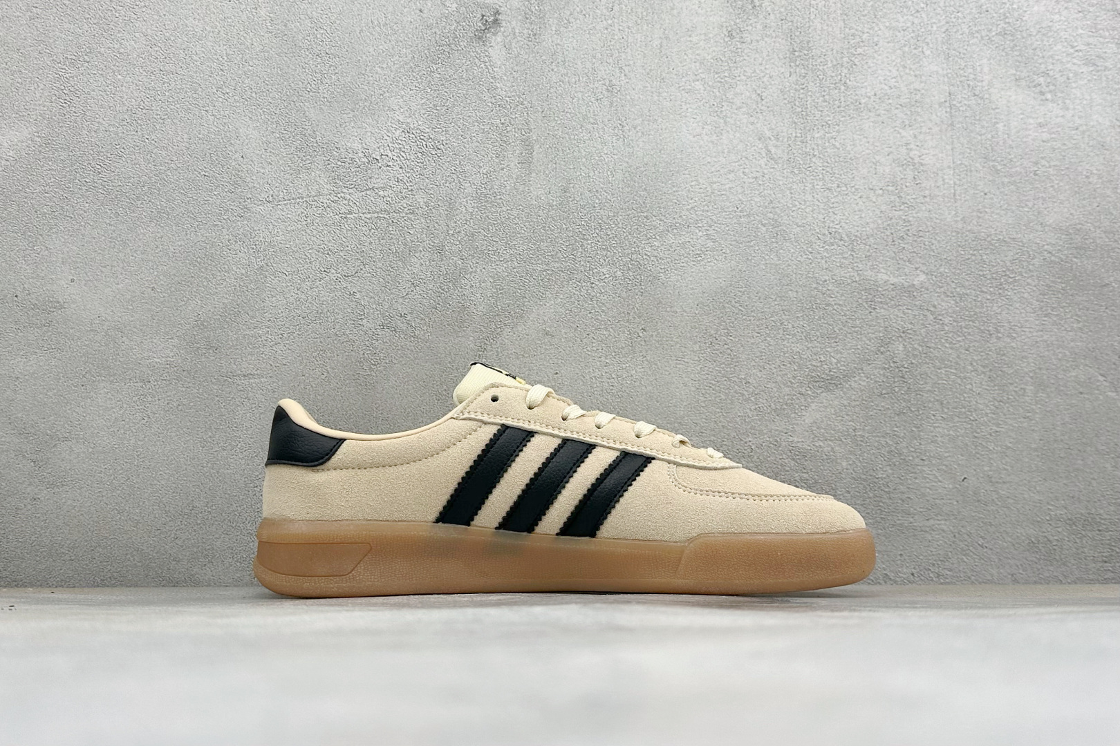ZC版Adidas Glenburn 阿迪达斯经典复古校园休闲板鞋 货号：hp-3630 尺码：36-45 