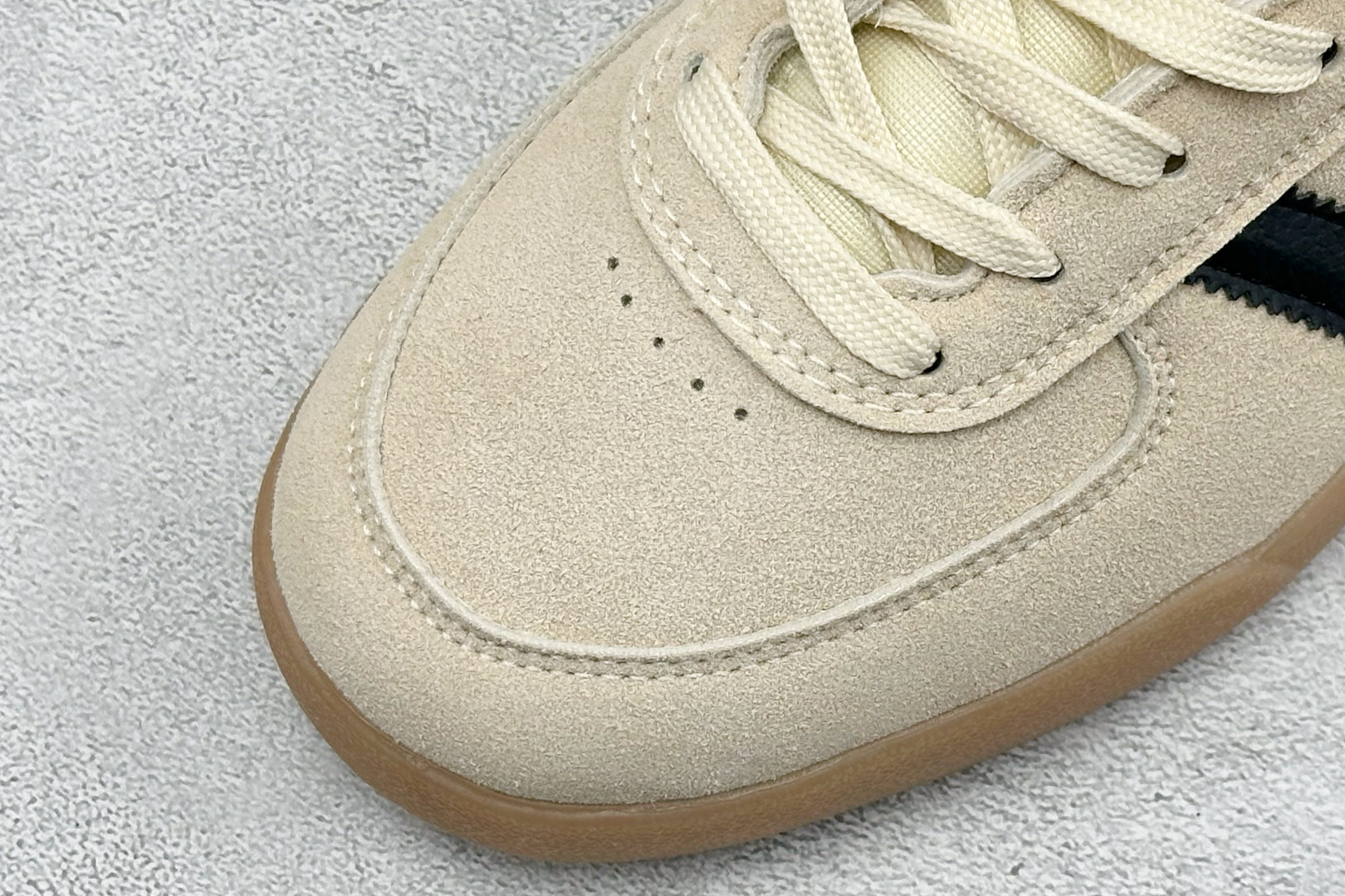 ZC版Adidas Glenburn 阿迪达斯经典复古校园休闲板鞋 货号：hp-3630 尺码：36-45 