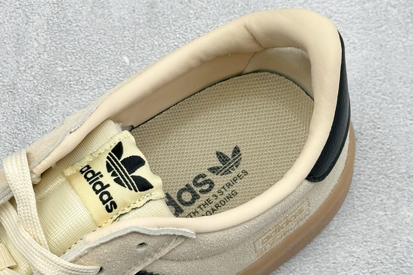 ZC版Adidas Glenburn 阿迪达斯经典复古校园休闲板鞋 货号：hp-3630 尺码：36-45 