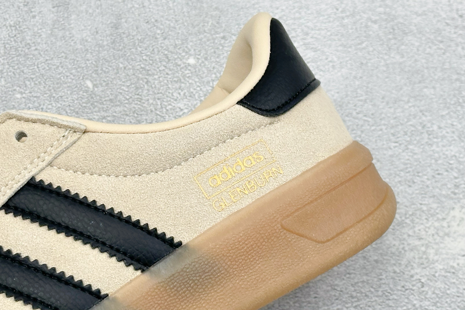 ZC版Adidas Glenburn 阿迪达斯经典复古校园休闲板鞋 货号：hp-3630 尺码：36-45 