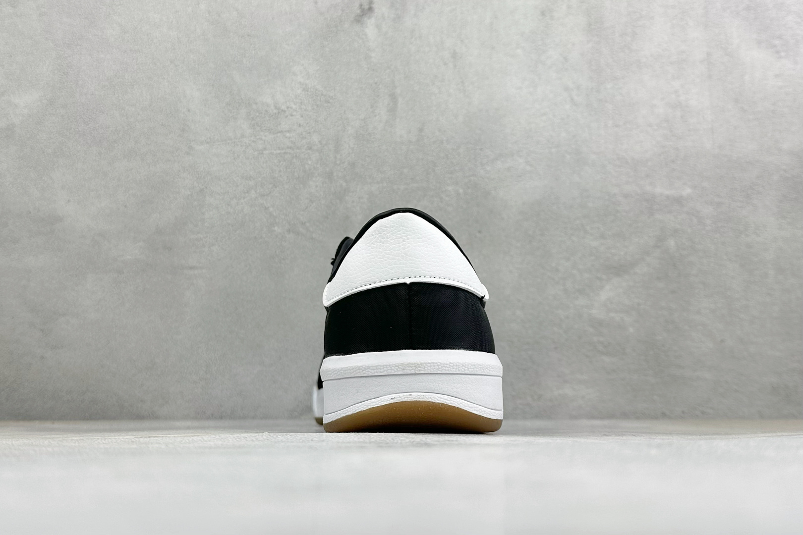 ZC版Adidas Glenburn 阿迪达斯经典复古校园休闲板鞋 货号：hp-3634 尺码：36-45 