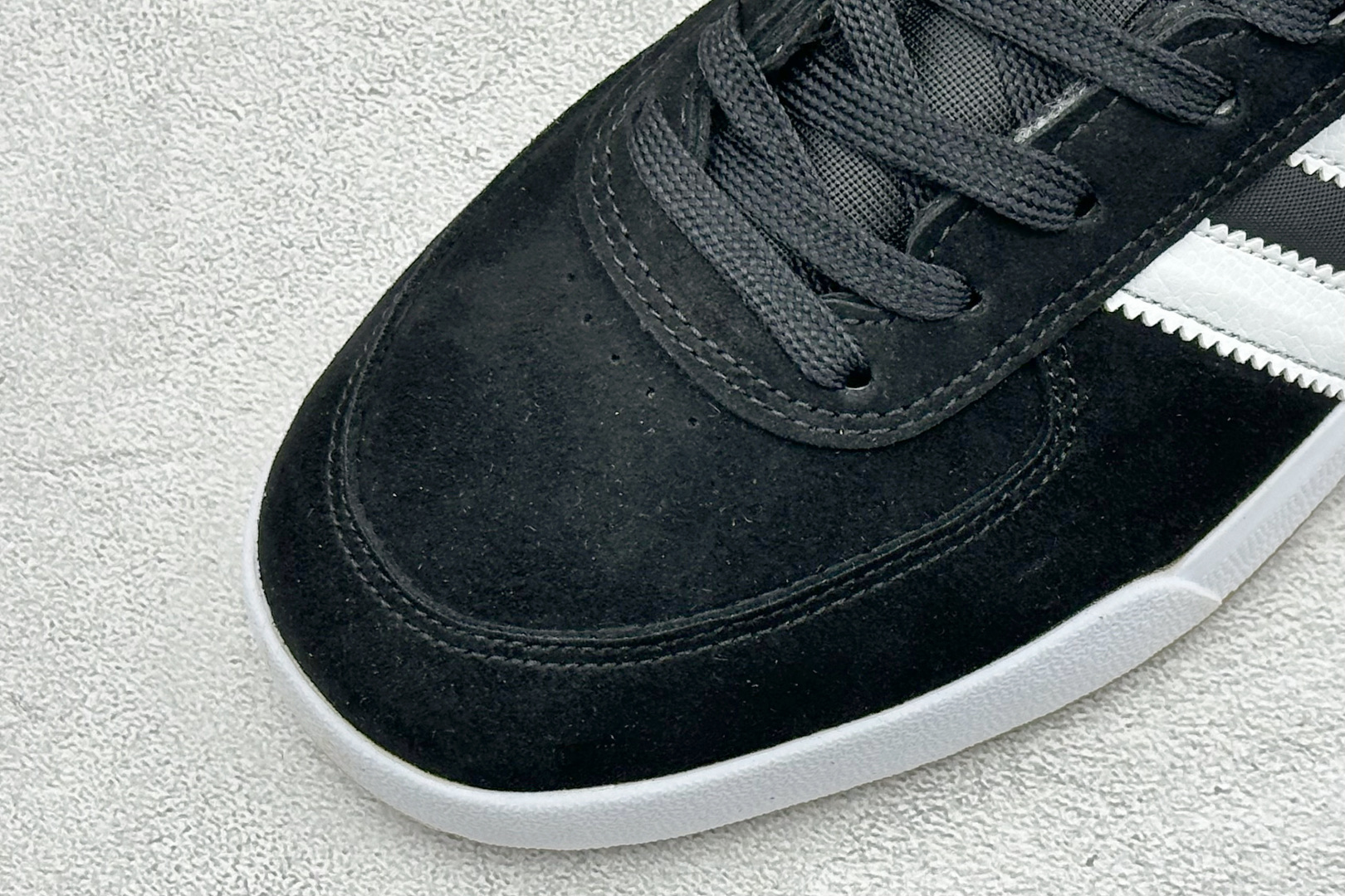 ZC版Adidas Glenburn 阿迪达斯经典复古校园休闲板鞋 货号：hp-3634 尺码：36-45 