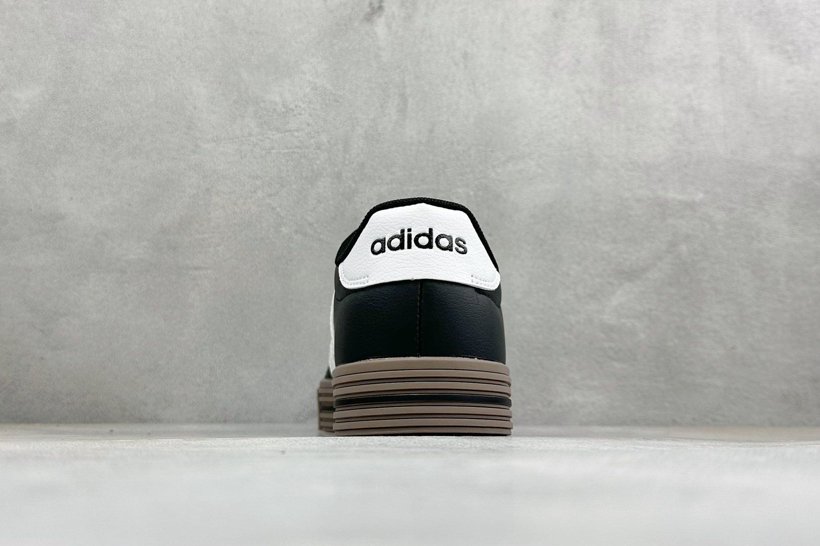 ZC版Adidas Barreda Daily 4.0 阿迪舒适减震低帮休闲板鞋 货号：JR0086-04 尺码：36-