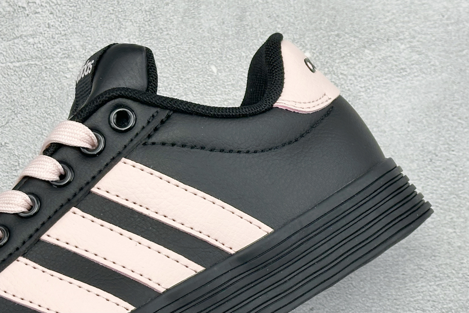 ZC版Adidas Barreda Daily 4.0 阿迪舒适减震低帮休闲板鞋 货号：KH8004-12 尺码：36-