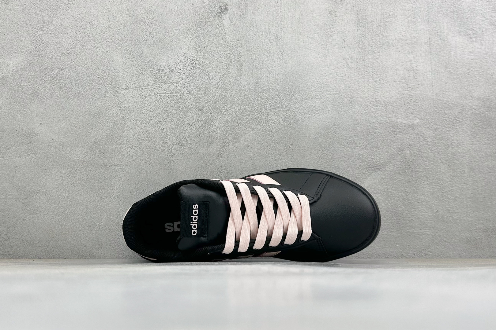 ZC版Adidas Barreda Daily 4.0 阿迪舒适减震低帮休闲板鞋 货号：KH8004-12 尺码：36-