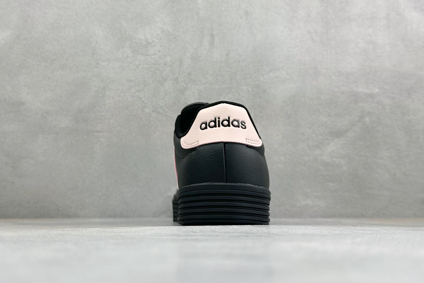 ZC版Adidas Barreda Daily 4.0 阿迪舒适减震低帮休闲板鞋 货号：KH8004-12 尺码：36-