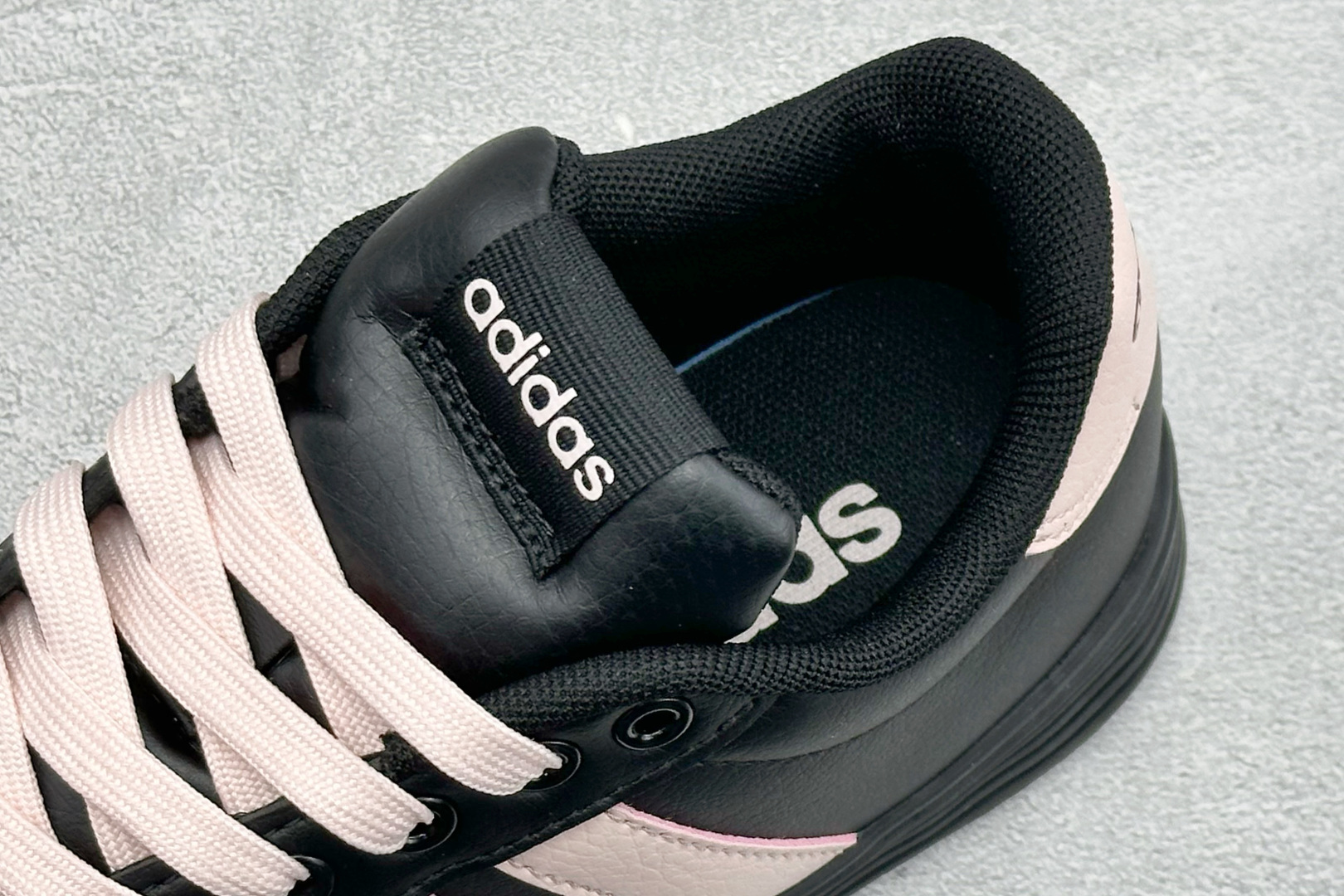 ZC版Adidas Barreda Daily 4.0 阿迪舒适减震低帮休闲板鞋 货号：KH8004-12 尺码：36-