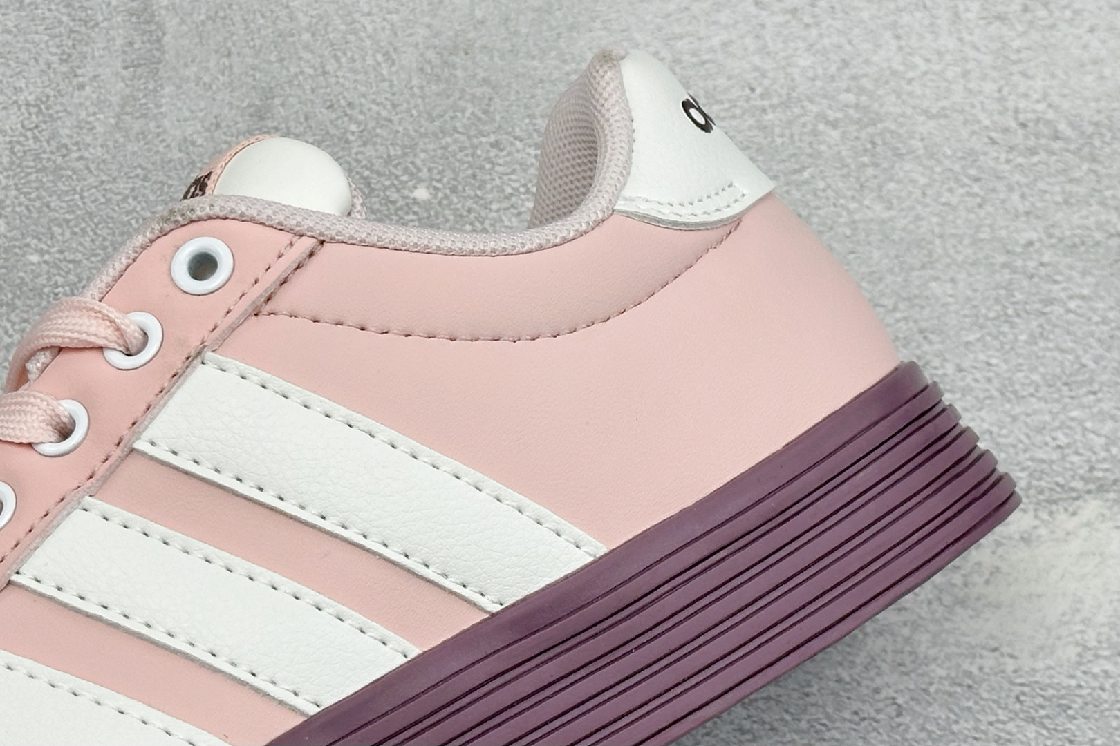 ZC版Adidas Barreda Daily 4.0 阿迪舒适减震低帮休闲板鞋 货号：JR0080-02 尺码：36-