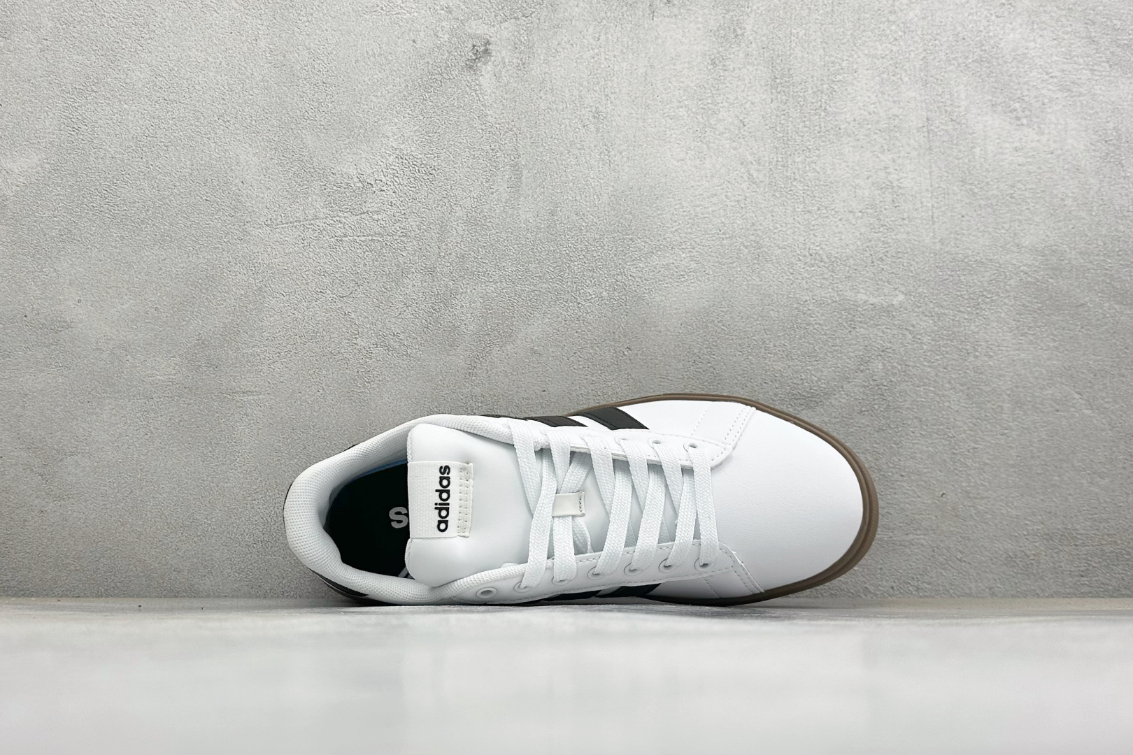 ZC版Adidas Barreda Daily 4.0 阿迪舒适减震低帮休闲板鞋 货号：JR0077-01 尺码：36-