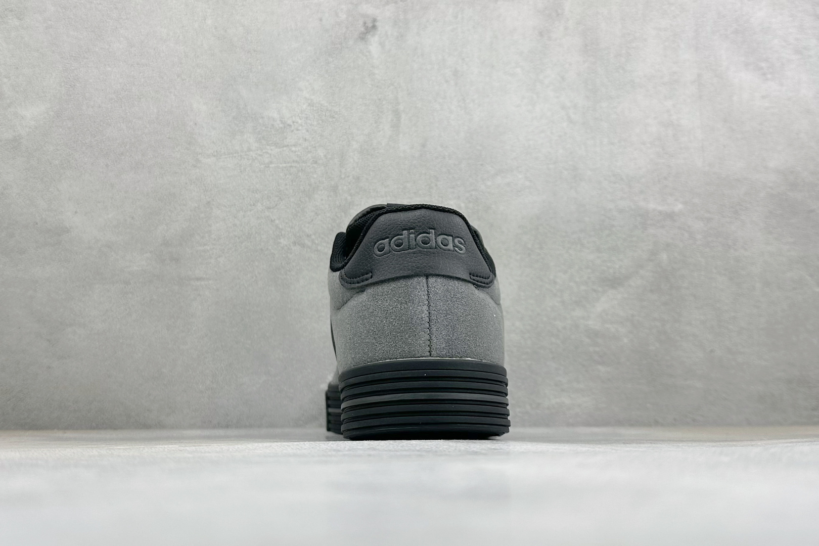 ZC版Adidas Barreda Daily 4.0 阿迪舒适减震低帮休闲板鞋 货号：JR4355-03 尺码：36-