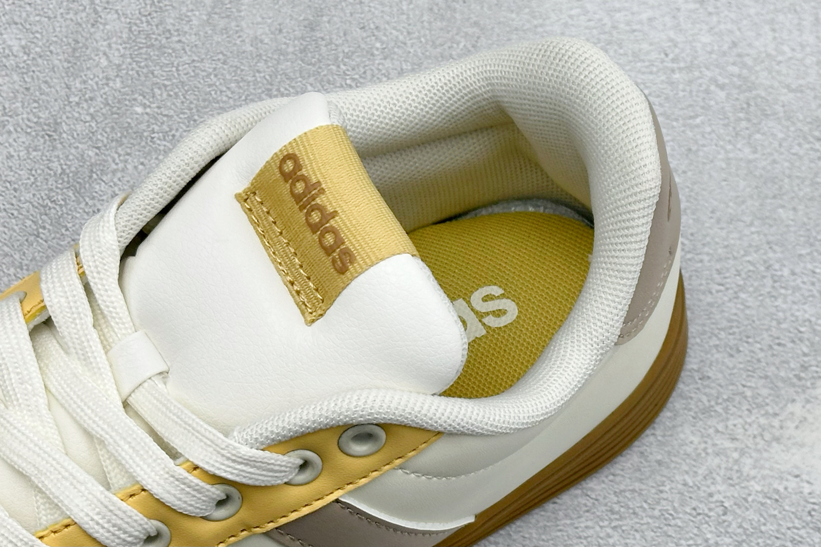 ZC版Adidas Barreda Daily 4.0 阿迪舒适减震低帮休闲板鞋 货号：JR0081-06 尺码：36-