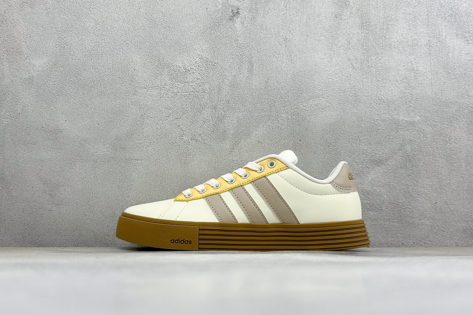ZC版Adidas Barreda Daily 4.0 阿迪舒适减震低帮休闲板鞋 货号：JR0081-06 尺码：36-
