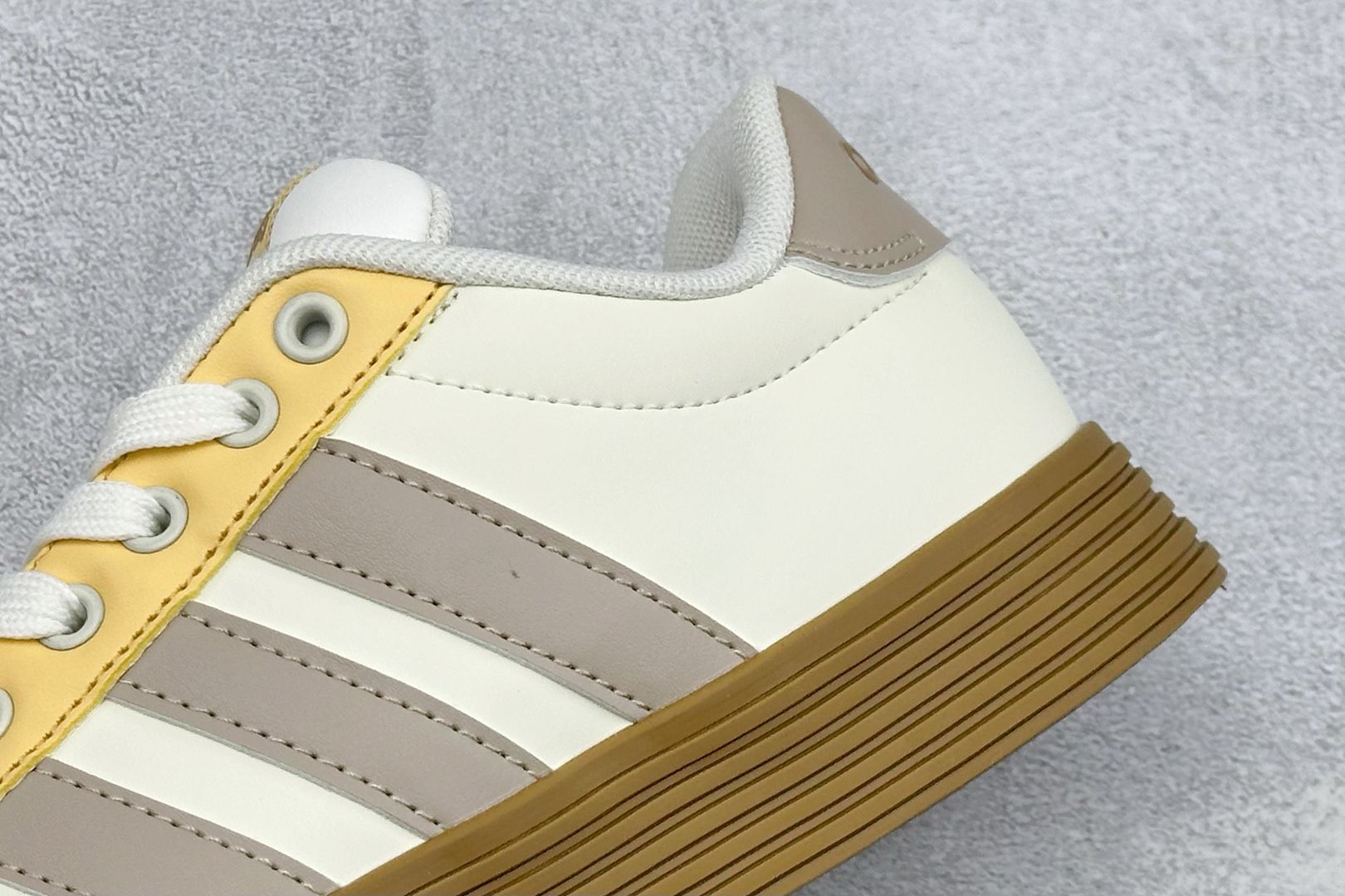 ZC版Adidas Barreda Daily 4.0 阿迪舒适减震低帮休闲板鞋 货号：JR0081-06 尺码：36-