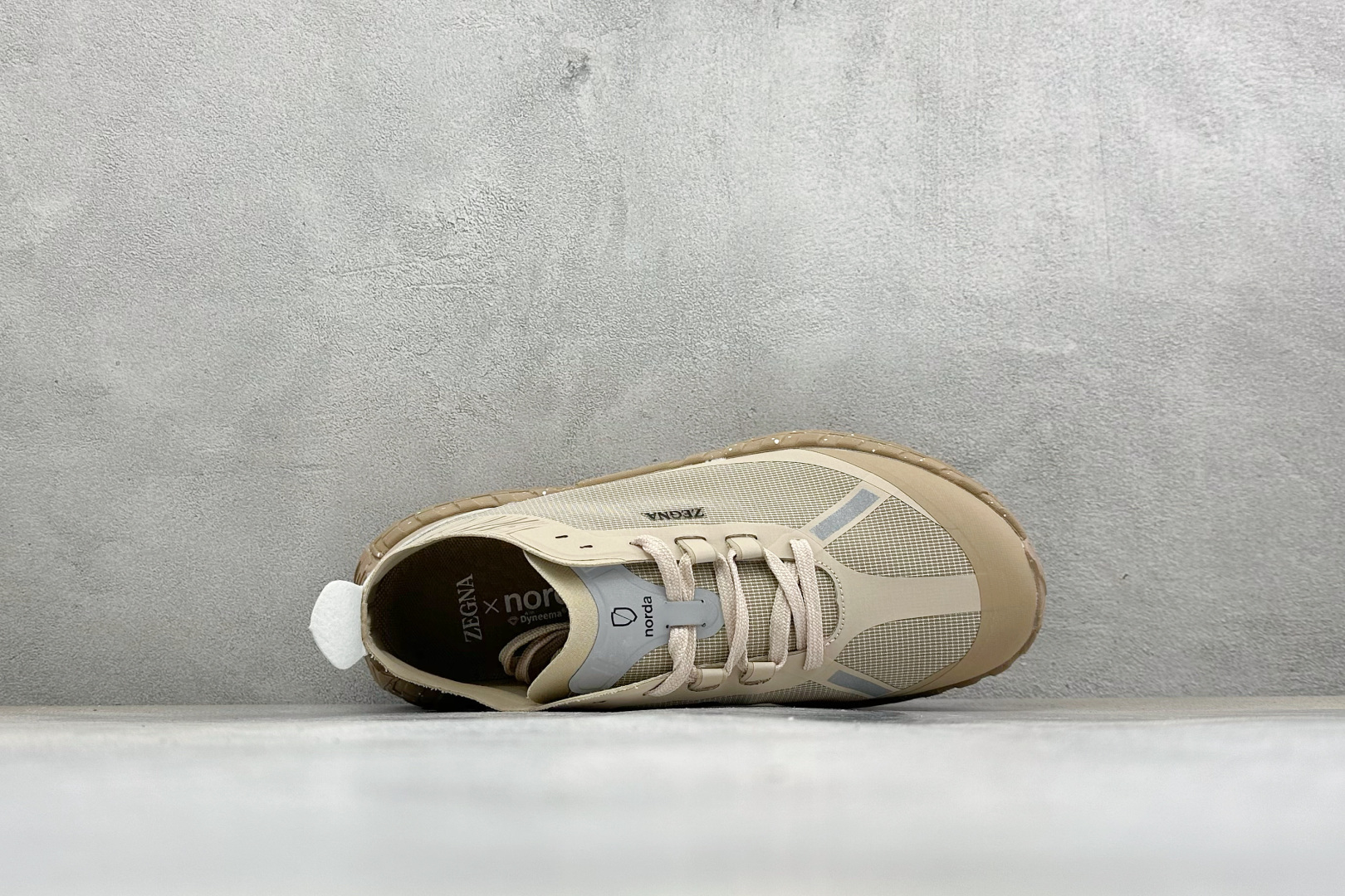 诺达 NORDA 002 Sneaker0111 网面越野跑步鞋 采用Dyneema鞋面 VibramSLE中底和Meg 诺达 NORDA 002 Sneaker0111 网面越野跑步鞋 采用Dyneema鞋面 VibramSLE中底和Meg