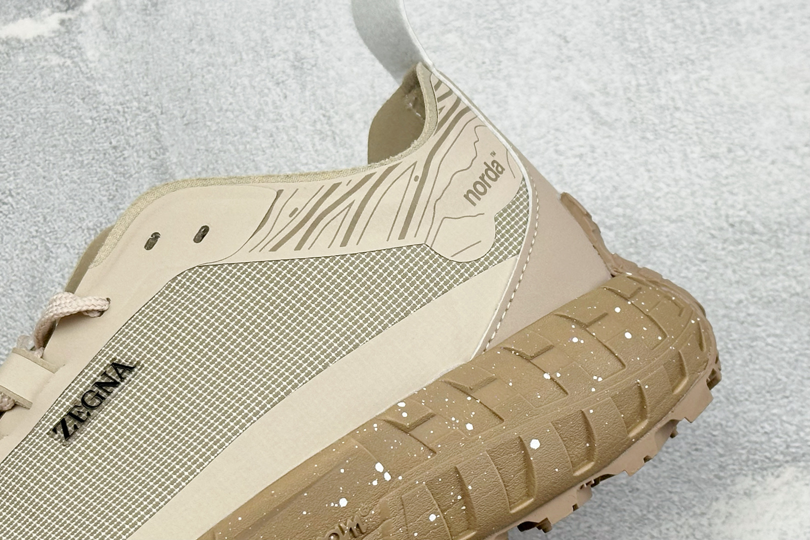 诺达 NORDA 002 Sneaker0111 网面越野跑步鞋 采用Dyneema鞋面 VibramSLE中底和Meg 诺达 NORDA 002 Sneaker0111 网面越野跑步鞋 采用Dyneema鞋面 VibramSLE中底和Meg