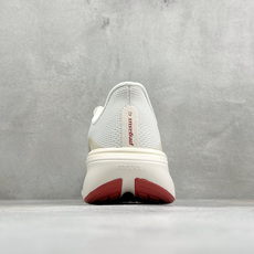 Nike Zoom Pegasus 42 减震防滑耐磨透气 低帮跑步鞋 兼顾迅疾外观和稳固脚感 后跟覆面和中足动态支撑巧 Nike Zoom Pegasus 42 减震防滑耐磨透气 低帮跑步鞋 兼顾迅疾外观和稳固脚感 后跟覆面和中足动态支撑巧