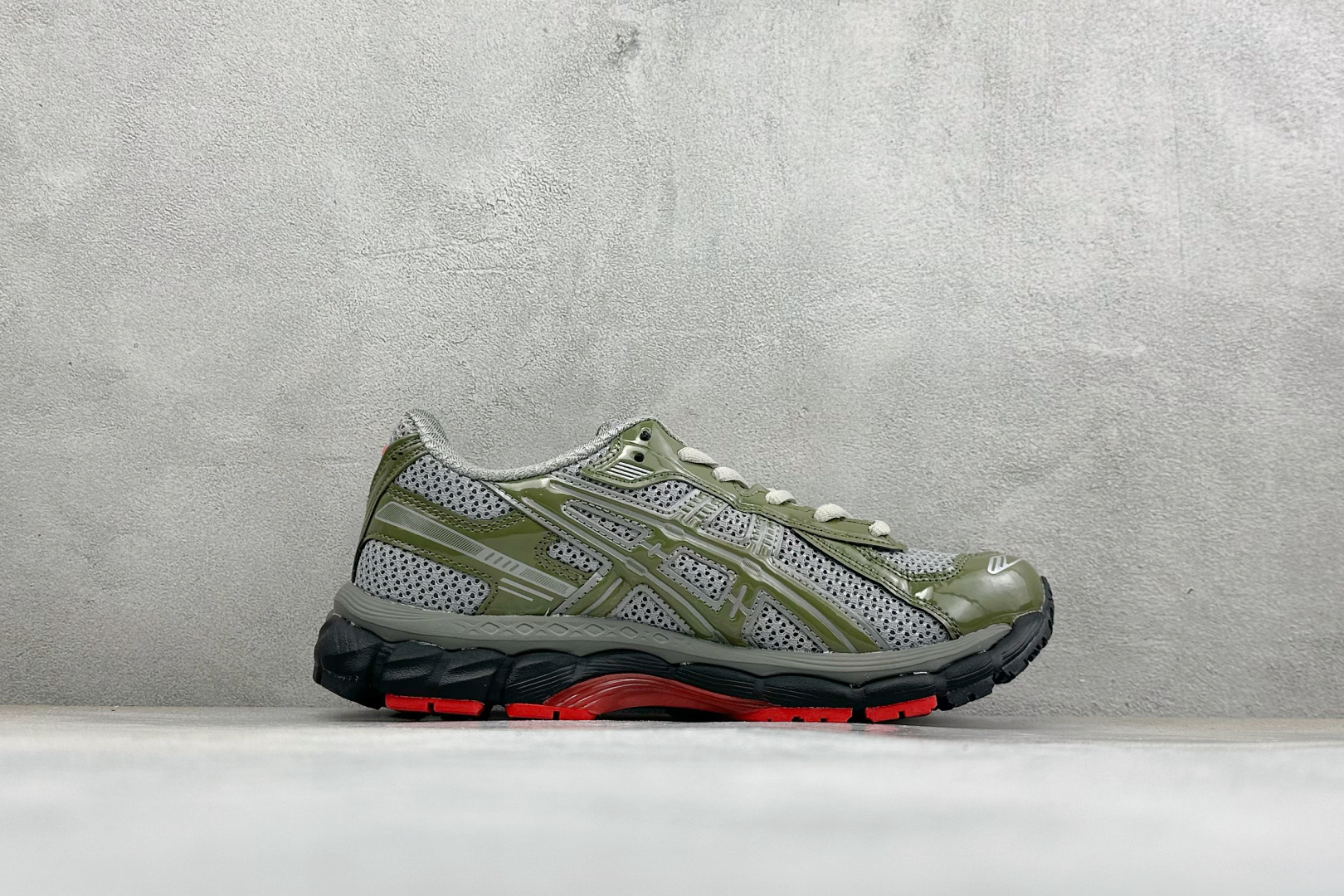Asics Gel-Kayano 12.1 “Light Sage” 亚瑟士运动舒适防滑透气低帮跑步鞋  货号：1203