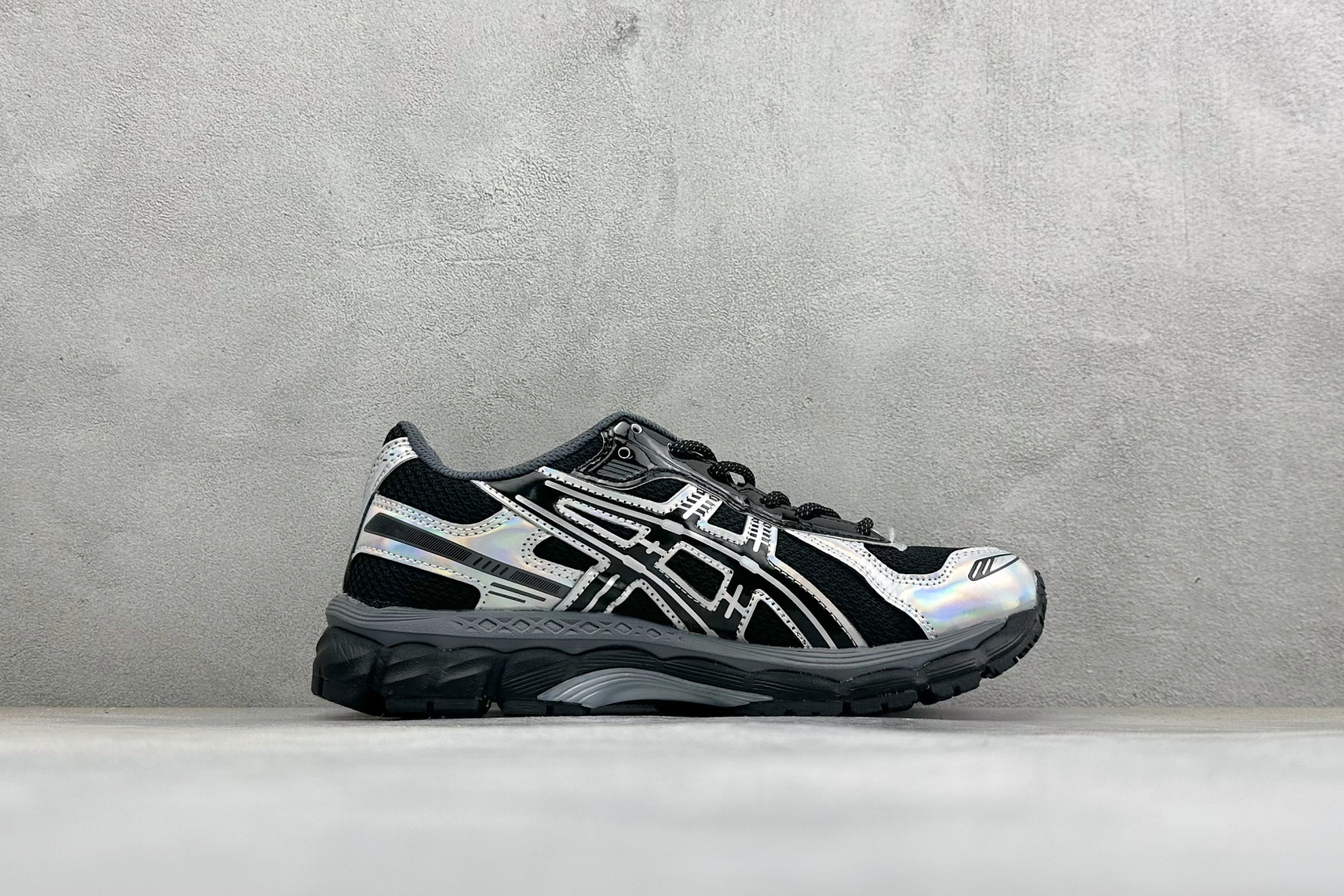Asics Gel-Kayano 12.1 “Light Sage” 亚瑟士运动舒适防滑透气低帮跑步鞋 货号：1203A