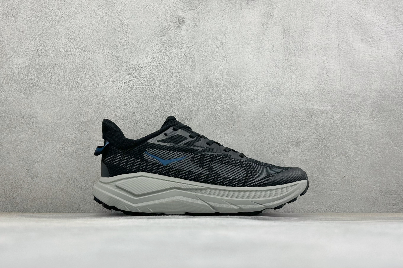 HOKA CHALLENGER 8 运动平衡 轻便系带减震防滑耐磨低帮跑步鞋 货号: -BTHN 尺码: 40-45 