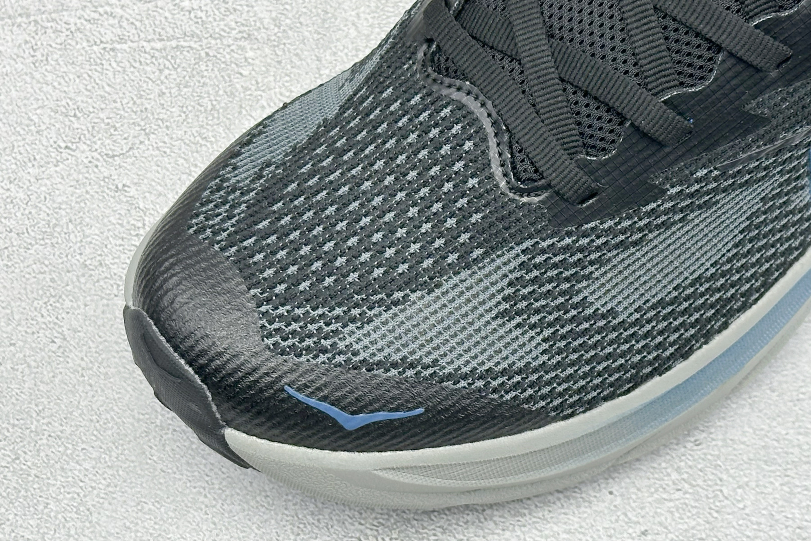 HOKA CHALLENGER 8 运动平衡 轻便系带减震防滑耐磨低帮跑步鞋 货号: -BTHN 尺码: 40-45 