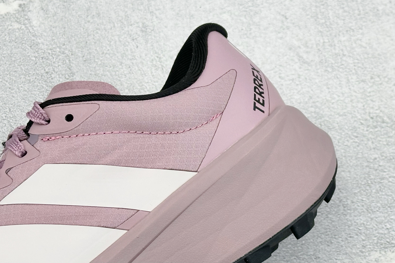 Adidas Terrex Agravic 4 阿迪达斯 系带缓震轻质 舒适百搭 低帮马拉松运动跑步鞋 货号: KJ88