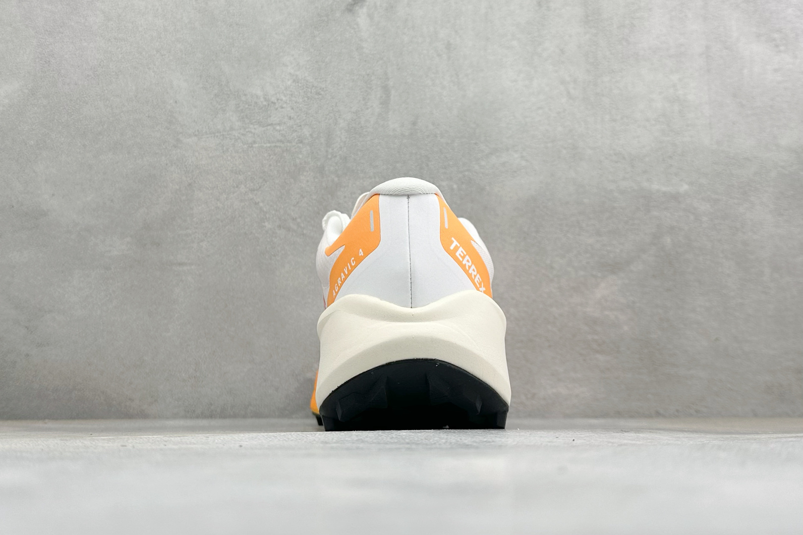Adidas Terrex Agravic 4 阿迪达斯 系带缓震轻质 舒适百搭 低帮马拉松运动跑步鞋 货号: KK11