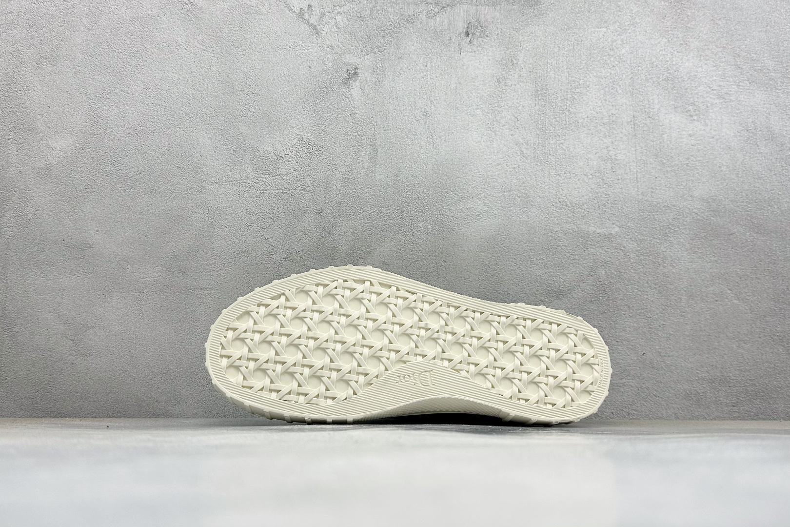 DIOR迪奥 Hooper 绒面革拼接 平底系带 低帮 贝壳头帆布鞋 经典老花真的永不过时✨ Dior Walk’n’D DIOR迪奥 Hooper 绒面革拼接 平底系带 低帮 贝壳头帆布鞋 经典老花真的永不过时✨ Dior Walk’n’D