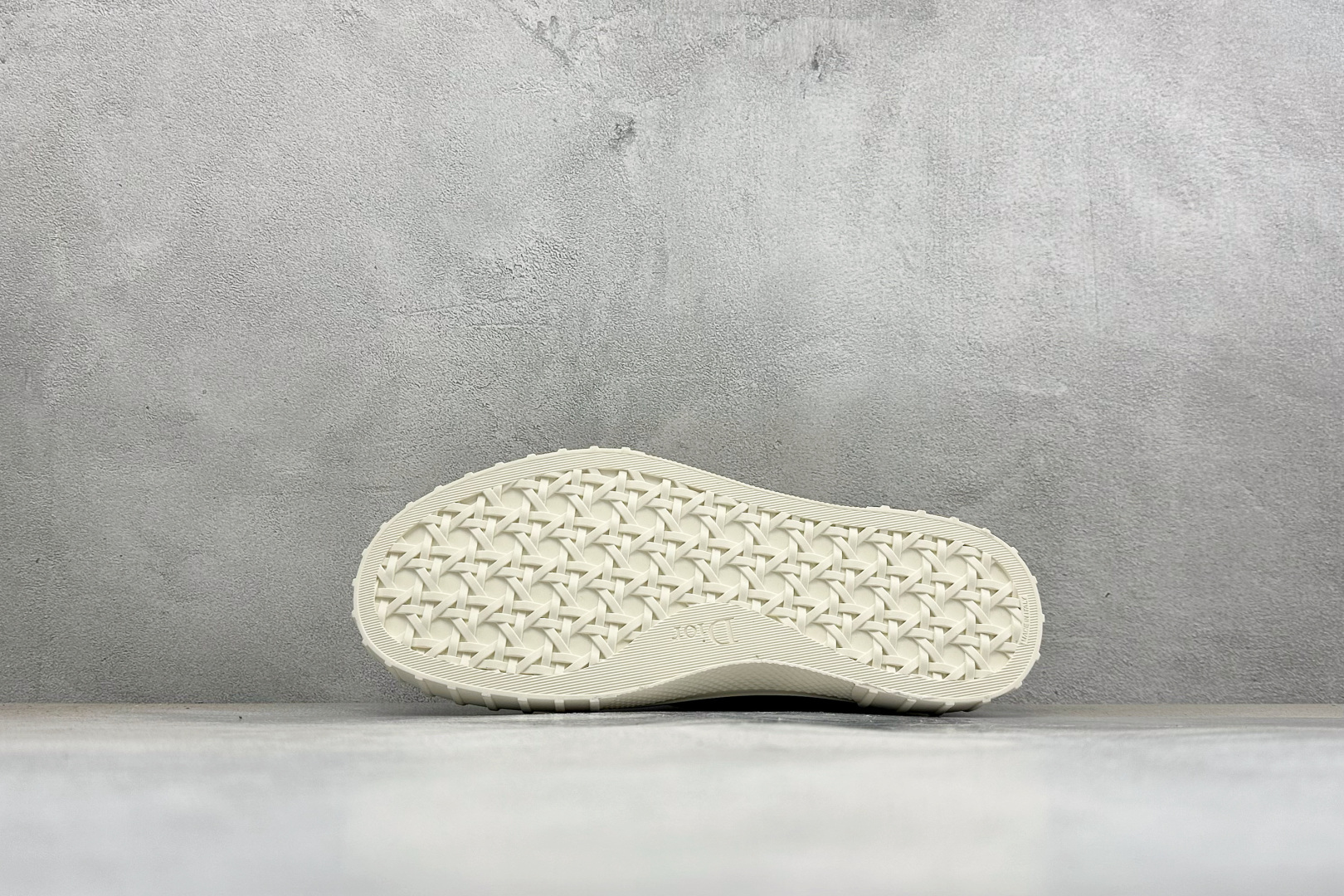 DIOR迪奥 Hooper 绒面革拼接 平底系带 低帮 贝壳头帆布鞋 经典老花真的永不过时✨ Dior Walk’n’D DIOR迪奥 Hooper 绒面革拼接 平底系带 低帮 贝壳头帆布鞋 经典老花真的永不过时✨ Dior Walk’n’D