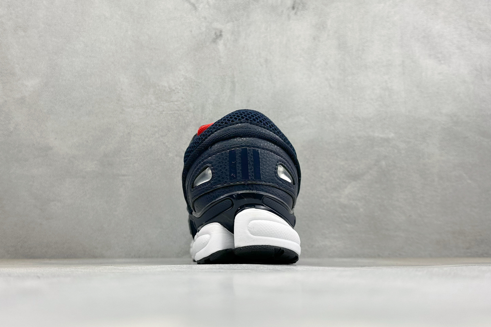 AD X RAF SIMONS 拉夫西蒙 Ozweego 先锋潮流 水泡 复古低帮休闲鞋 独家定制鞋盒 防层袋 卡片及可 AD X RAF SIMONS 拉夫西蒙 Ozweego 先锋潮流 水泡 复古低帮休闲鞋 独家定制鞋盒 防层袋 卡片及可