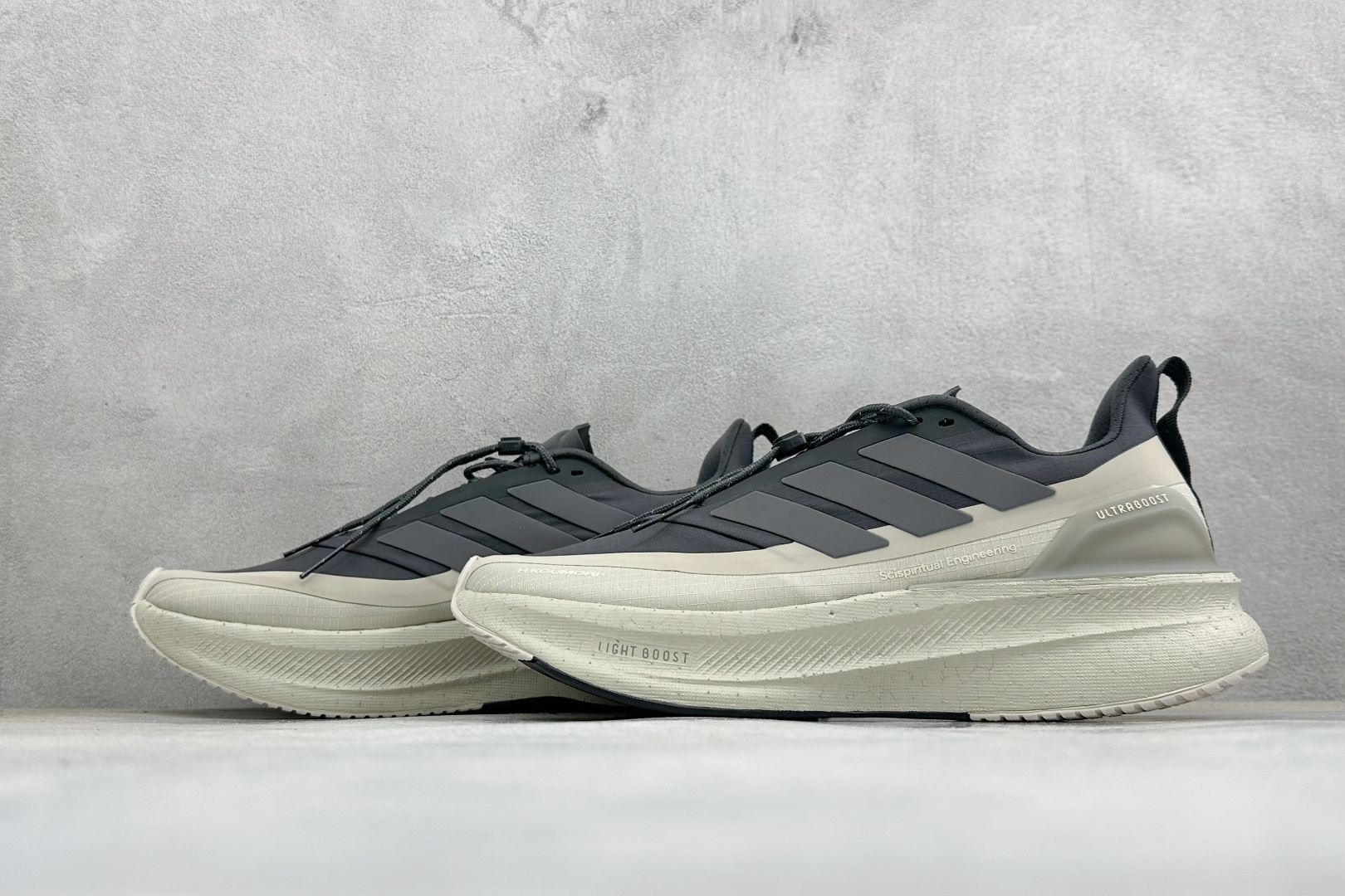 RS版Adidas Ultraboost 5 HK 阿迪达斯新款休闲爆米花跑步鞋 货号:JS2439 尺码:40 40. RS版Adidas Ultraboost 5 HK 阿迪达斯新款休闲爆米花跑步鞋 货号:JS2439 尺码:40 40.