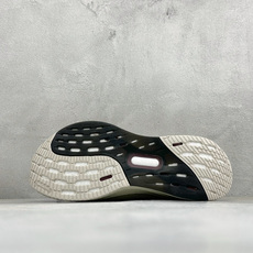 RS版Adidas Ultraboost 5 HK 阿迪达斯新款休闲爆米花跑步鞋 货号:JS2439 尺码:40 40. RS版Adidas Ultraboost 5 HK 阿迪达斯新款休闲爆米花跑步鞋 货号:JS2439 尺码:40 40.