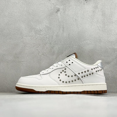 FY福利 Nike SB Dunk Low 低帮休闲板鞋 独家版型蒸餾加工帶來的是更好的视觉和脚感体验大厂纯原品质出货 FY福利 Nike SB Dunk Low 低帮休闲板鞋 独家版型蒸餾加工帶來的是更好的视觉和脚感体验大厂纯原品质出货
