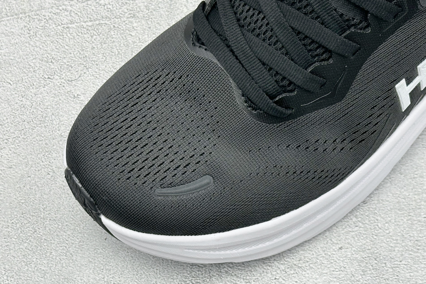ST版HOKA ONE ONE M CLIFTON 11 舒适防滑耐磨低帮休闲跑步鞋 相比常规跑鞋 HOKA ONE O ST版HOKA ONE ONE M CLIFTON 11 舒适防滑耐磨低帮休闲跑步鞋 相比常规跑鞋 HOKA ONE O