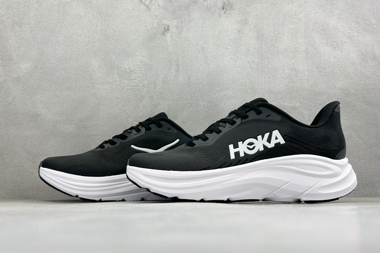 ST版HOKA ONE ONE M CLIFTON 11 舒适防滑耐磨低帮休闲跑步鞋 相比常规跑鞋 HOKA ONE O ST版HOKA ONE ONE M CLIFTON 11 舒适防滑耐磨低帮休闲跑步鞋 相比常规跑鞋 HOKA ONE O
