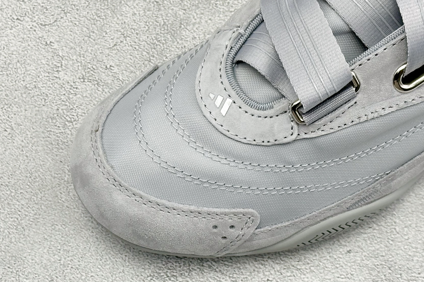 XH版Adidas Urban Reverie 阿迪舒适时尚魔术贴防滑耐磨生活休闲鞋 货号：KJ9091 尺码：36-4