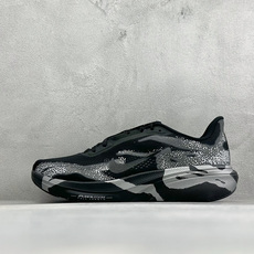 Nike Air Zoom Pegasus 42 网面透气轻便耐磨跑鞋 货号:IQ3928-001 尺码:39-48.5 Nike Air Zoom Pegasus 42 网面透气轻便耐磨跑鞋 货号:IQ3928-001 尺码:39-48.5