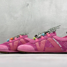 LOUIS VUITTON lv Sneakerina 2026 早春发布新款德训鞋芭蕾舞鞋 采用 Sacchetto LOUIS VUITTON lv Sneakerina 2026 早春发布新款德训鞋芭蕾舞鞋 采用 Sacchetto