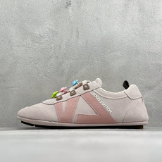 LOUIS VUITTON lv Sneakerina 2026 早春发布新款德训鞋芭蕾舞鞋 采用 Sacchetto LOUIS VUITTON lv Sneakerina 2026 早春发布新款德训鞋芭蕾舞鞋 采用 Sacchetto