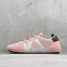 LOUIS VUITTON lv Sneakerina 2026 早春发布新款德训鞋芭蕾舞鞋 采用 Sacchetto LOUIS VUITTON lv Sneakerina 2026 早春发布新款德训鞋芭蕾舞鞋 采用 Sacchetto