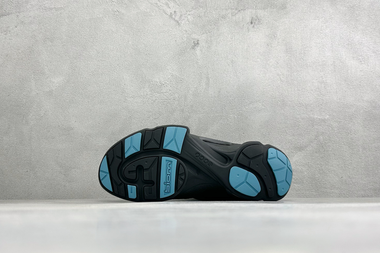 ECCO爱步休闲运动鞋男透气跑步鞋 健步BIOM2.1越野 广东纯原版本 鞋面采用GORE-TEX防水薄膜内衬 提供 ECCO爱步休闲运动鞋男透气跑步鞋 健步BIOM2.1越野 广东纯原版本 鞋面采用GORE-TEX防水薄膜内衬 提供