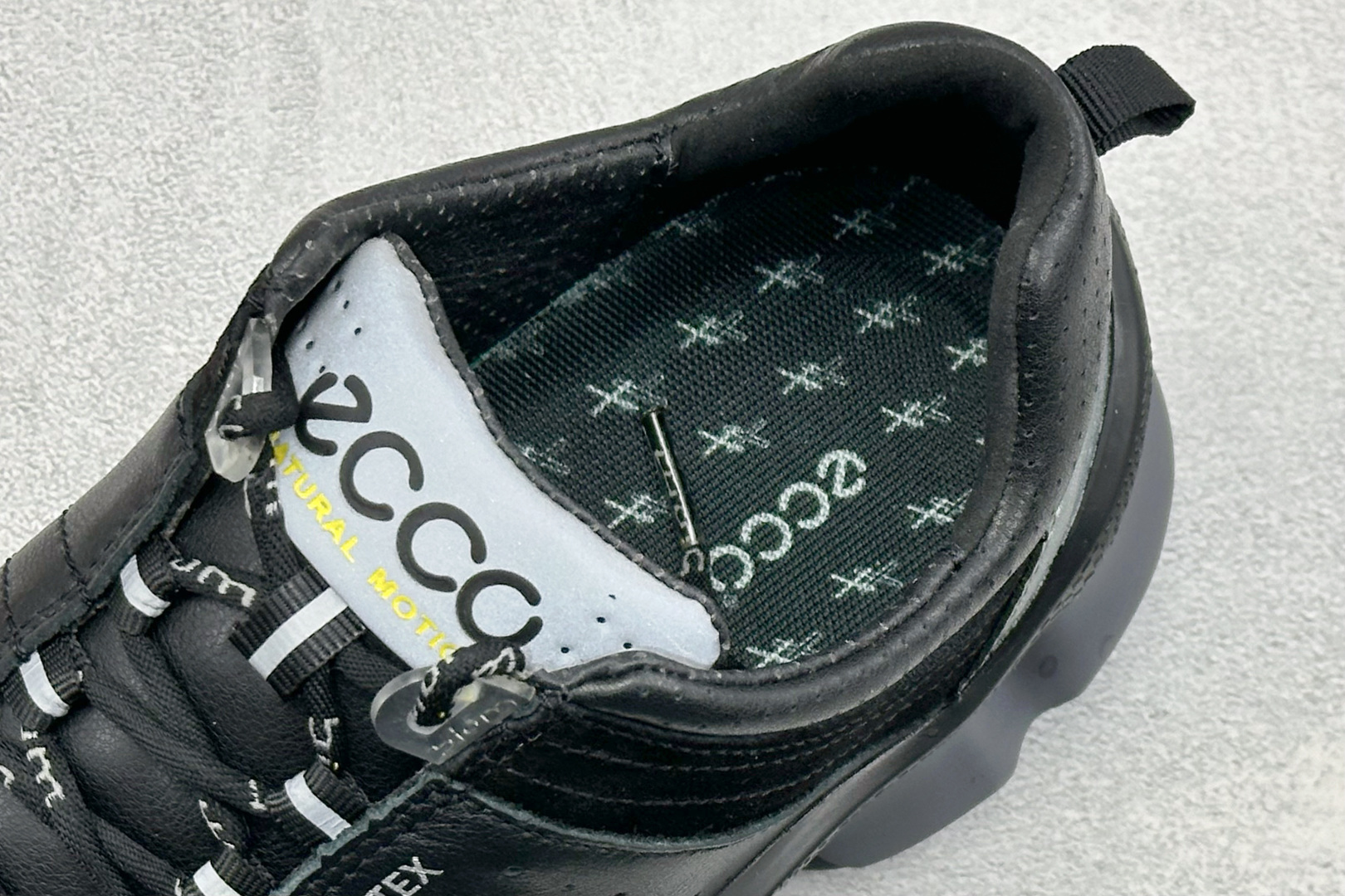 ECCO爱步休闲运动鞋男透气跑步鞋 健步BIOM2.1越野 广东纯原版本 鞋面采用GORE-TEX防水薄膜内衬 提供 ECCO爱步休闲运动鞋男透气跑步鞋 健步BIOM2.1越野 广东纯原版本 鞋面采用GORE-TEX防水薄膜内衬 提供