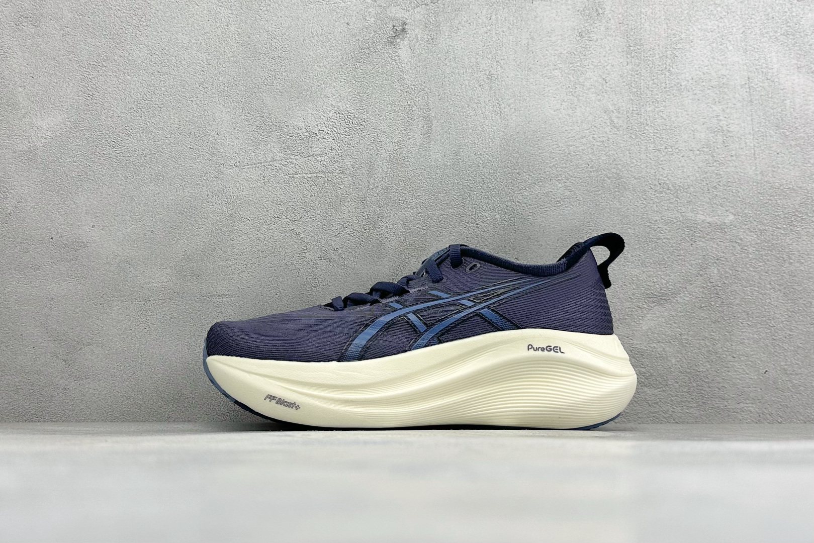福利特价 Asics Gel-Nimbus 27 亚瑟士复古透气休闲鞋缓震耐磨跑步鞋 货号：1011B958-021 尺