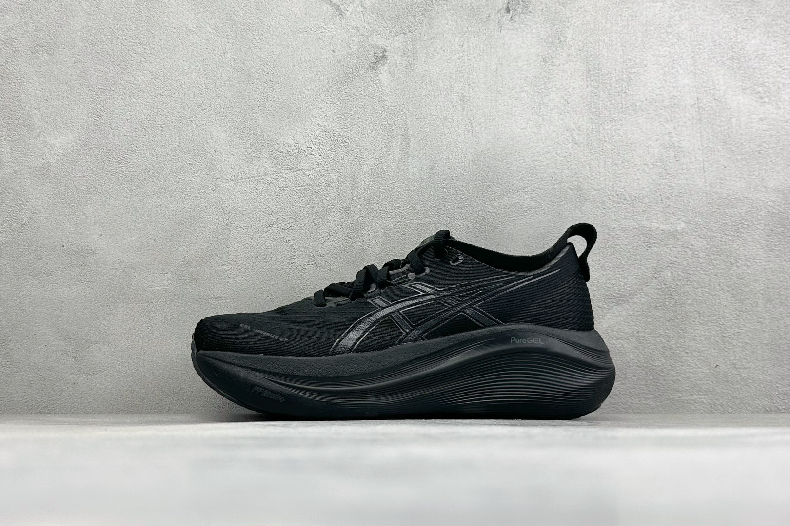 福利特价 Asics Gel-Nimbus 27 亚瑟士复古透气休闲鞋缓震耐磨跑步鞋 货号：1011B958-021 尺