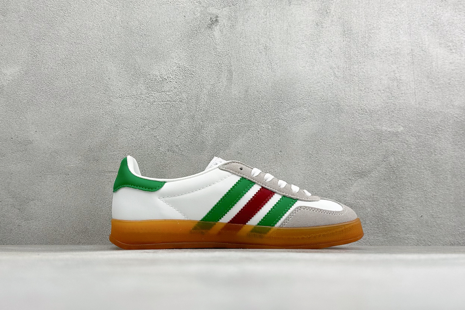 Gucci x Adidas Originals Gazelle INdoor 古驰联名 阿迪达斯 三叶草休闲防滑耐磨低