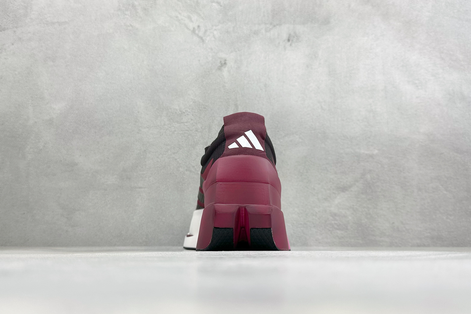 Adidas Adizero Prime X3 STRUNG 阿迪防滑耐磨舒适跑步鞋 货号：LA6219 尺码：40-4